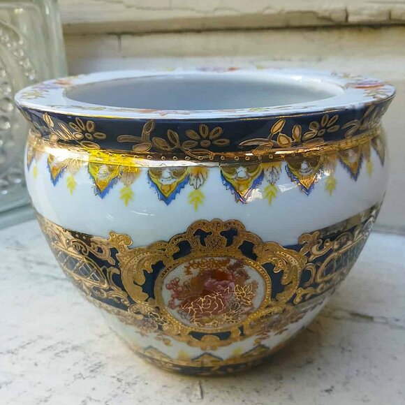 European-style Asian Influenced Intricate Moriage Koi Fish Bowl Planter - Picture 2 of 16